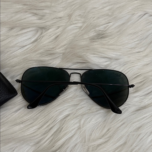 Ray-Ban Aviator Polarized Sunglasses Black Unisex - Picture 6 of 8